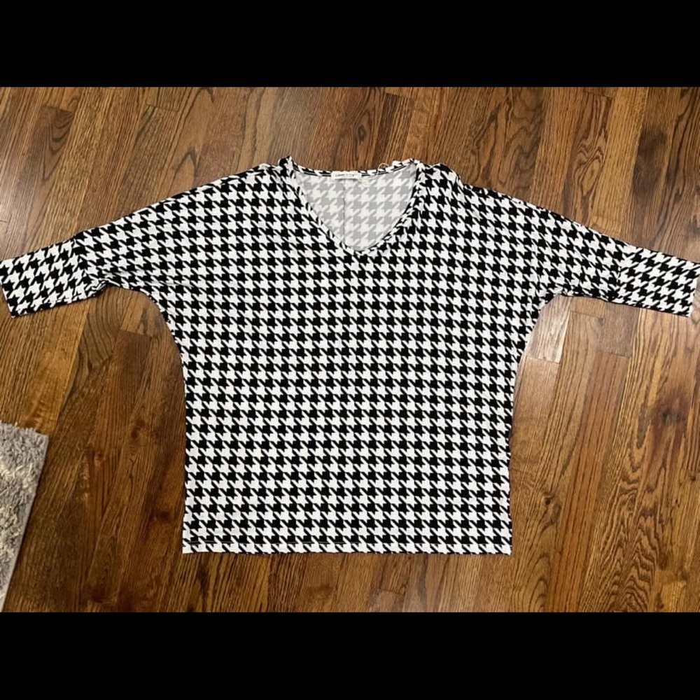 Black and White Houndstooth Top